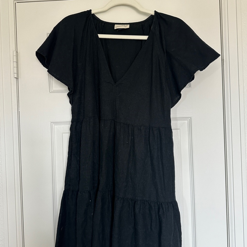 Universal Thread Black Midi Dress